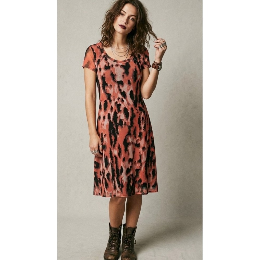Karen Kane L Mesh Overlay Dress Coral Black Abstract Animal Print Knee Length